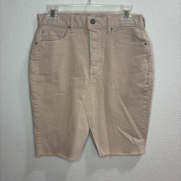 Modern American Khaki Skirt - Picture 1 of 3